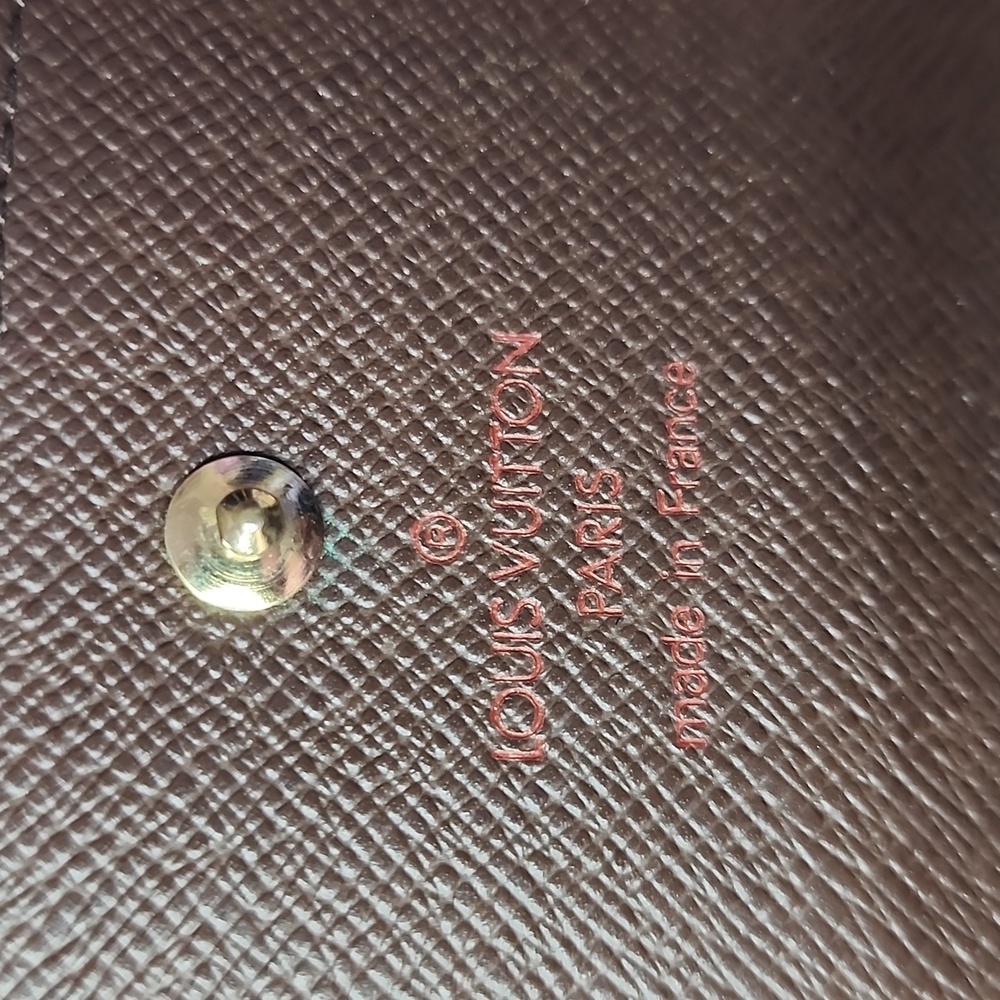 Louis Vuitton Damier Wallet - Picture 5 of 14
